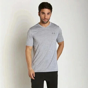 Under Armour V neck top loose heat gear